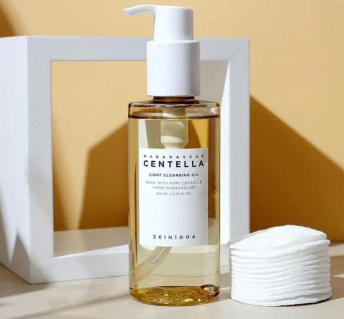 SKIN1004 Madagascar Centella Light Cleansing Oil